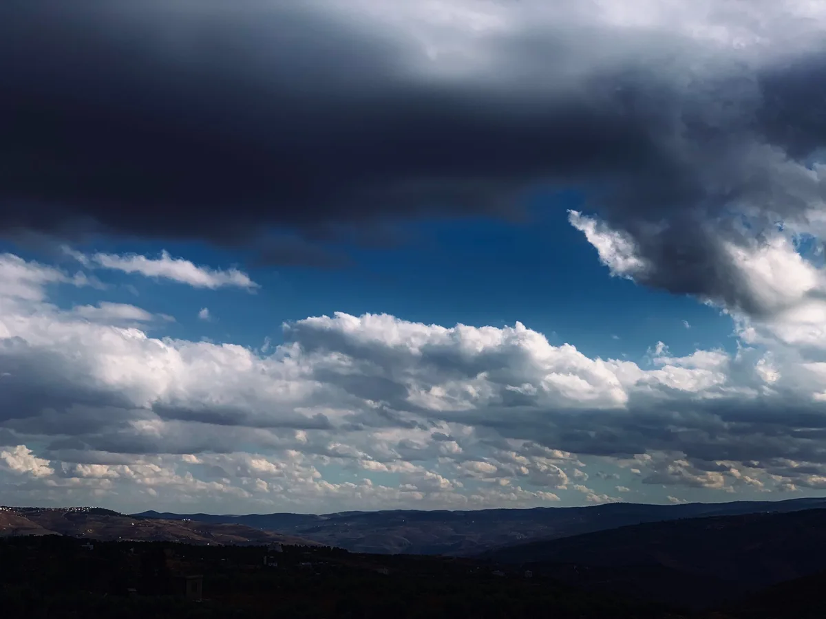 Jordan | Moderate weather in most areas with slightly cold conditions at night