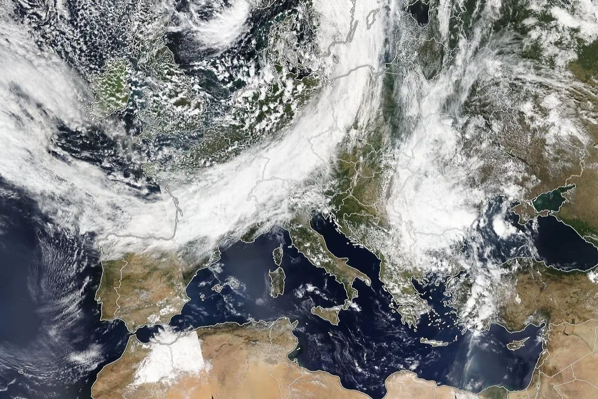 WASM Regional Center | More intense storms expected in the central Mediterranean region after mid-month