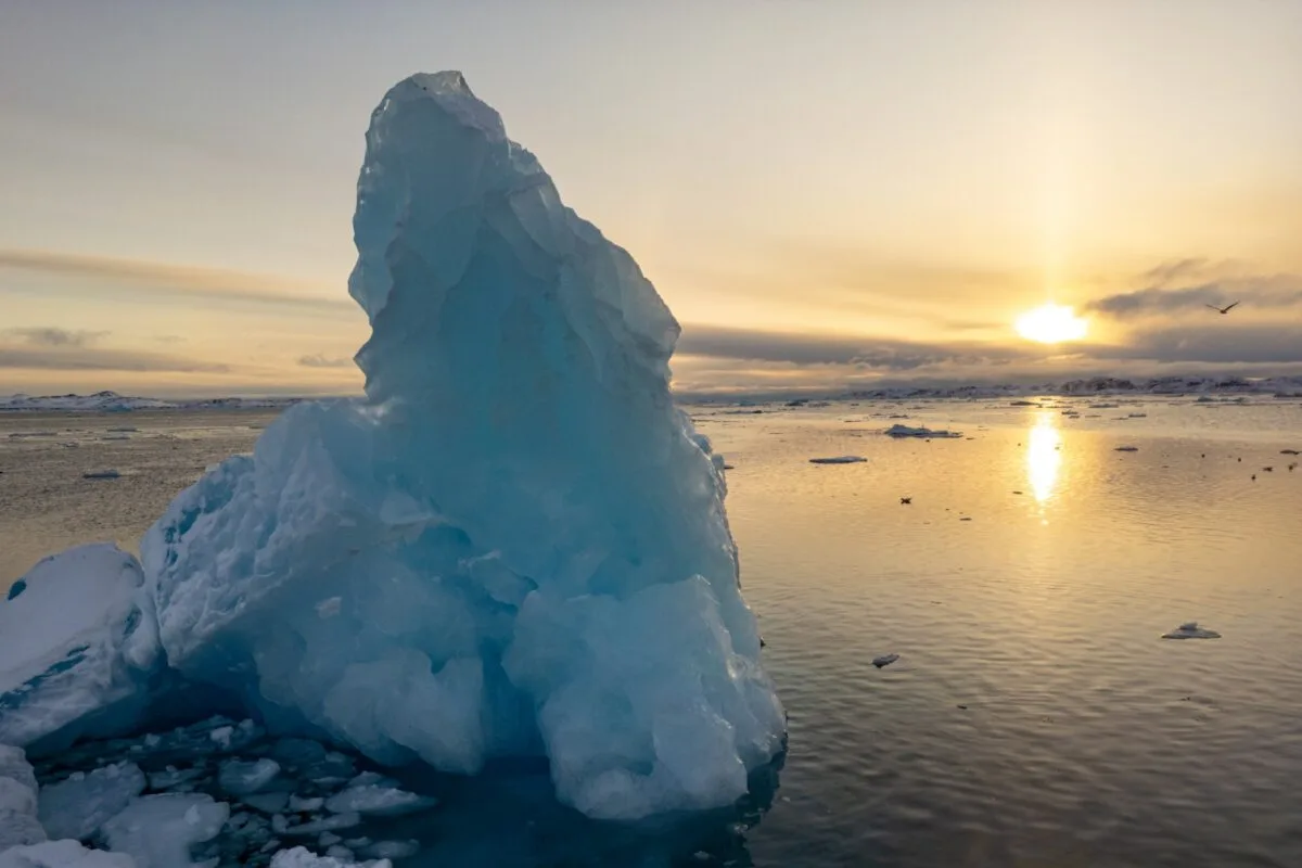 WASM Regional Center | Heat Waves Extend to the Arctic
