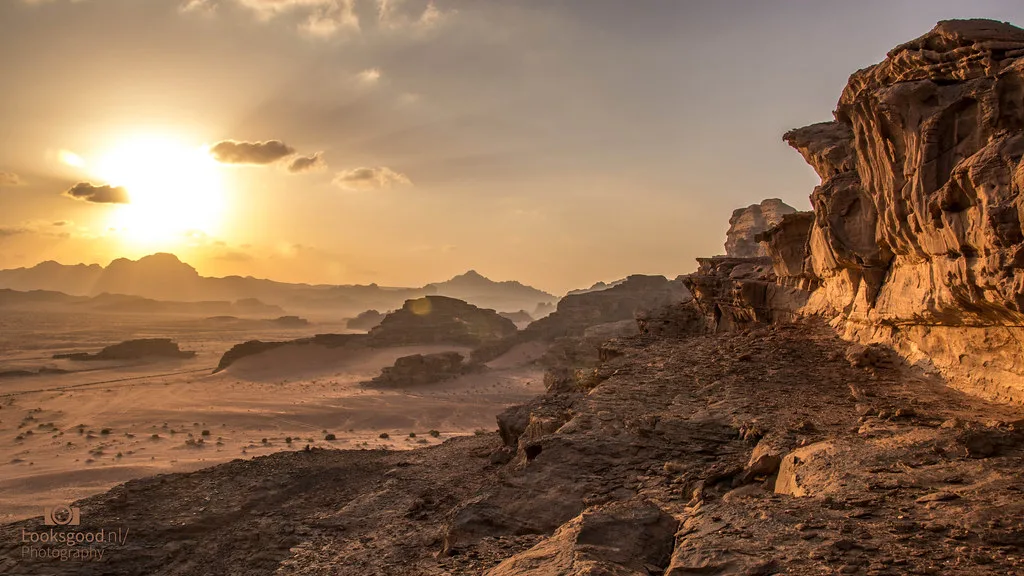 Jordan.. Typical summer conditions this week with a slight rise in temperatures by week's end